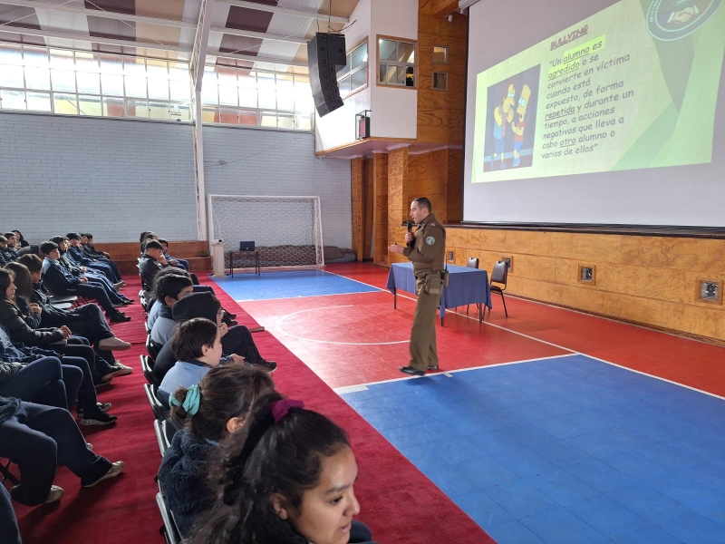 Charla de Carabineros